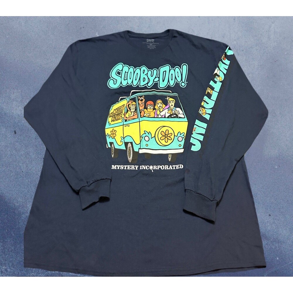 Scooby-Doo Men’s Black Long-Sleeve Graphic Tee with Van Artwork XXL